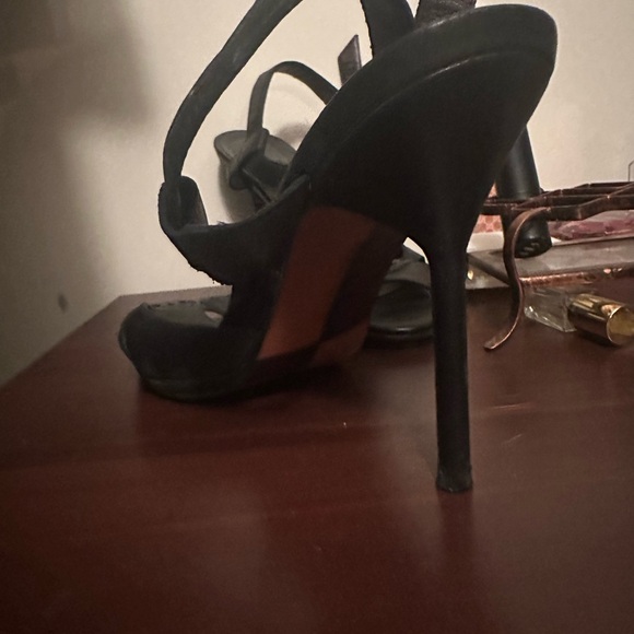 Authentic Manolo Blahnik heels - Picture 5 of 7